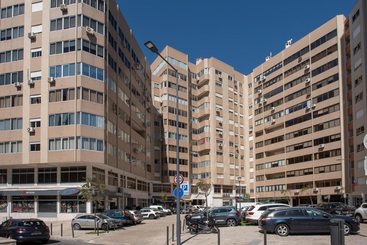 Myplace - Areeiro Apartment *